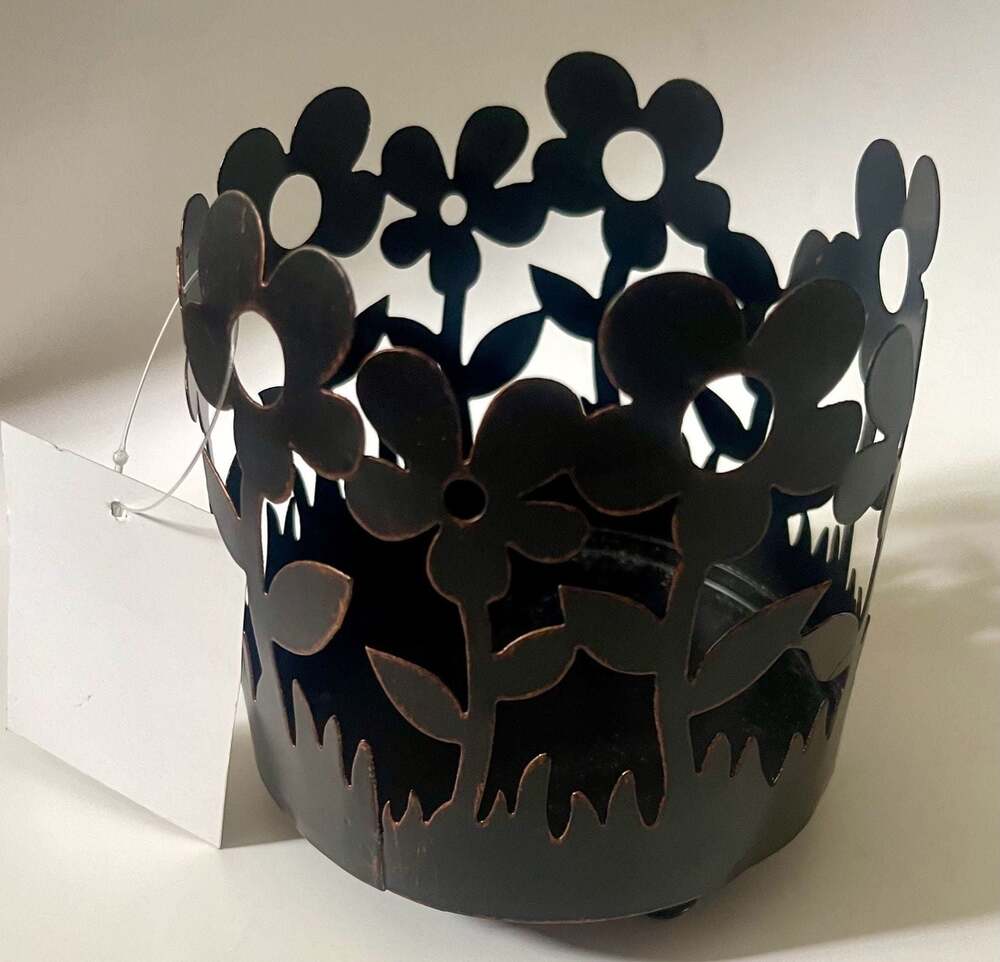 HG Global Hosley Metal Floral Cutout Jar Candle Sleeve